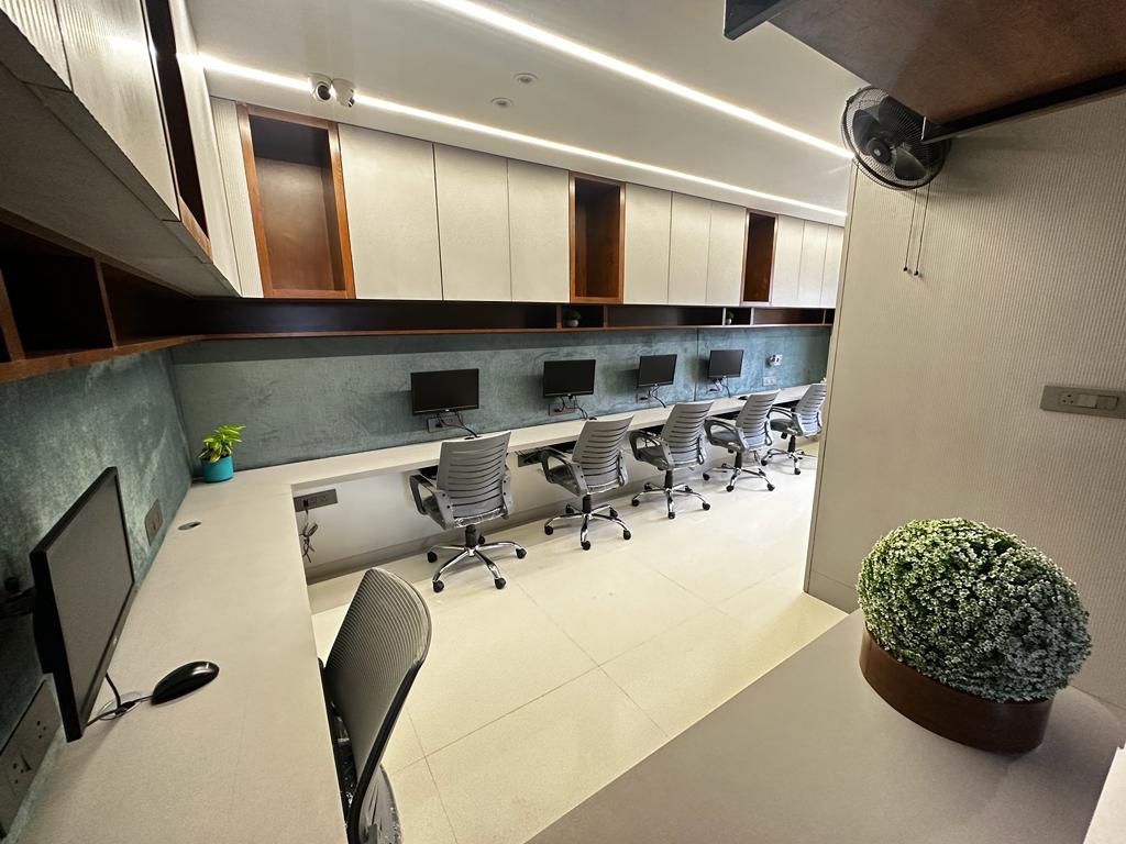 Office Space For Rent in Laxmi Nagar