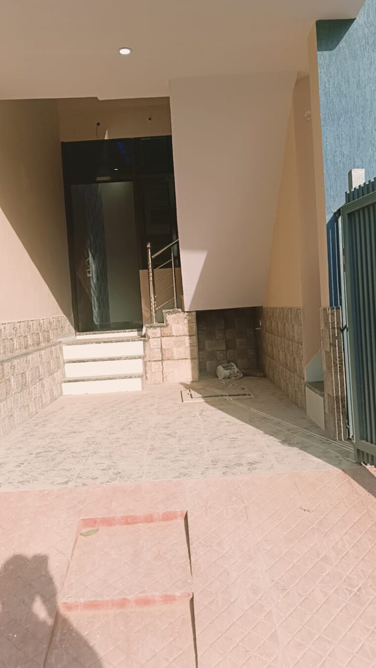  Parking, kalwar road 4 Bedroom 2100 Sq.Ft. Villa In Kalwar Road Jaipur 8595255