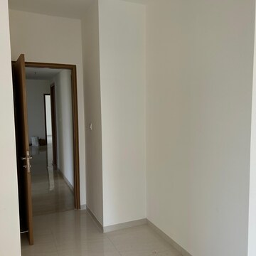 Room in 2 BHK Apartment at Lodha Bella Vita, Mohammadwadi – for Rent