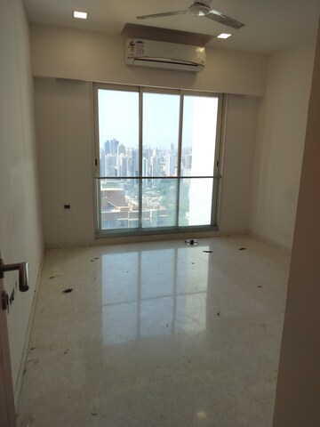 Room in 2 BHK Apartment at Ekta Tripolis, Goregaon West – for Rent
