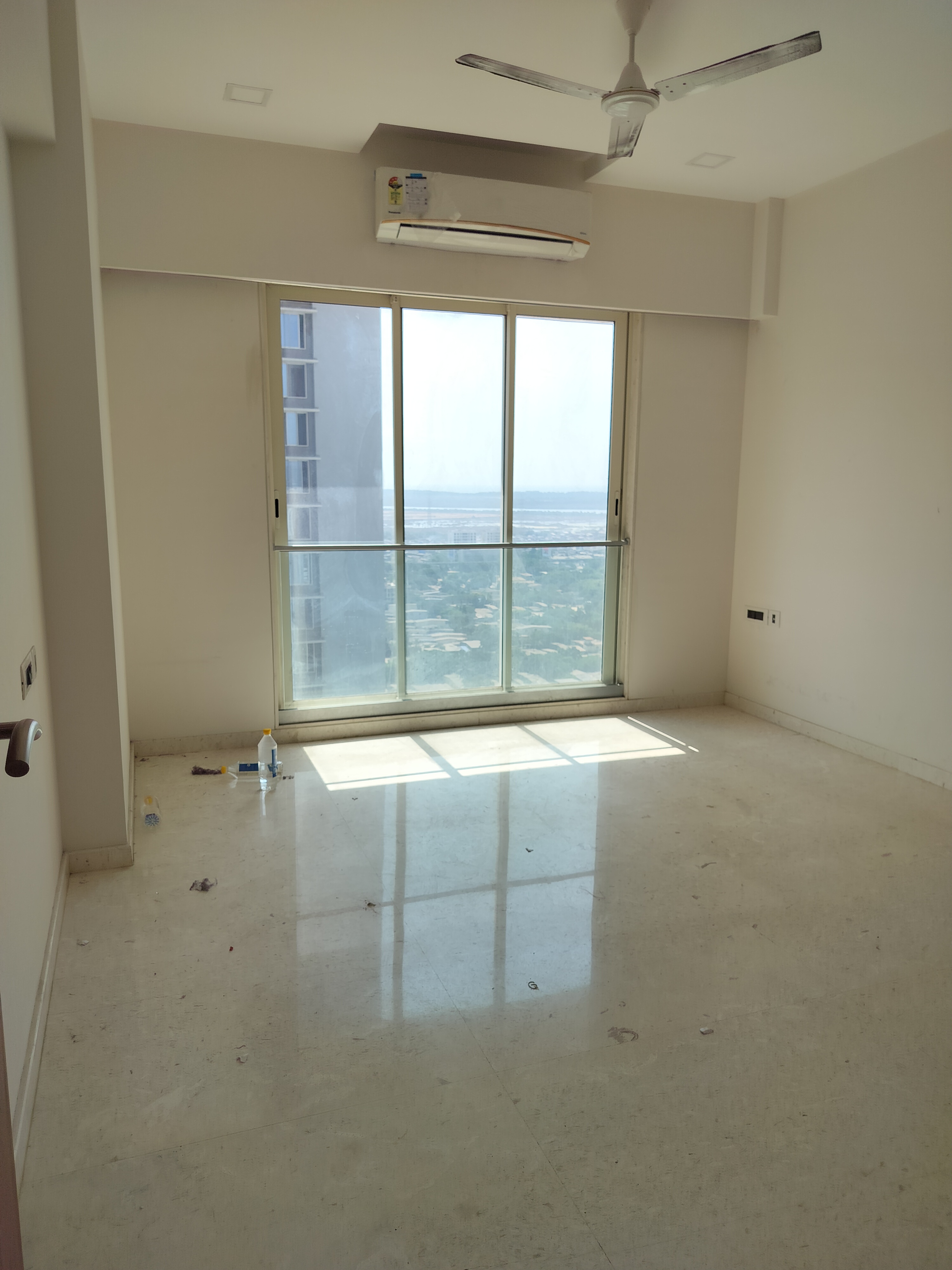 2 BHK Apartment For Rent in Ekta Tripolis