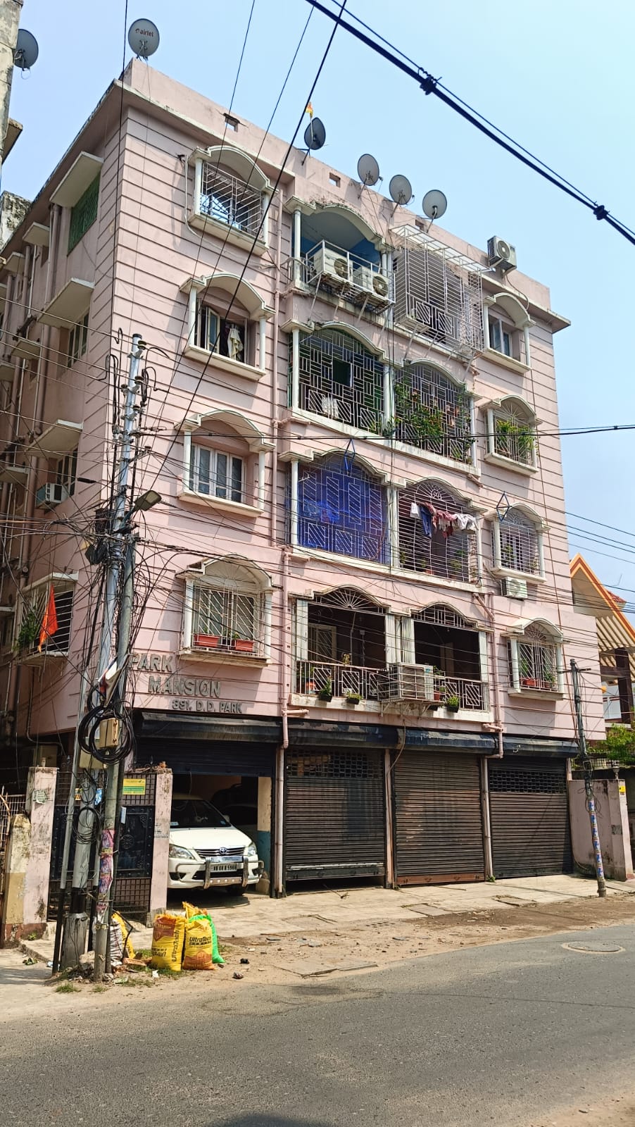 2 BHK Apartment For Sale in Park Mansion