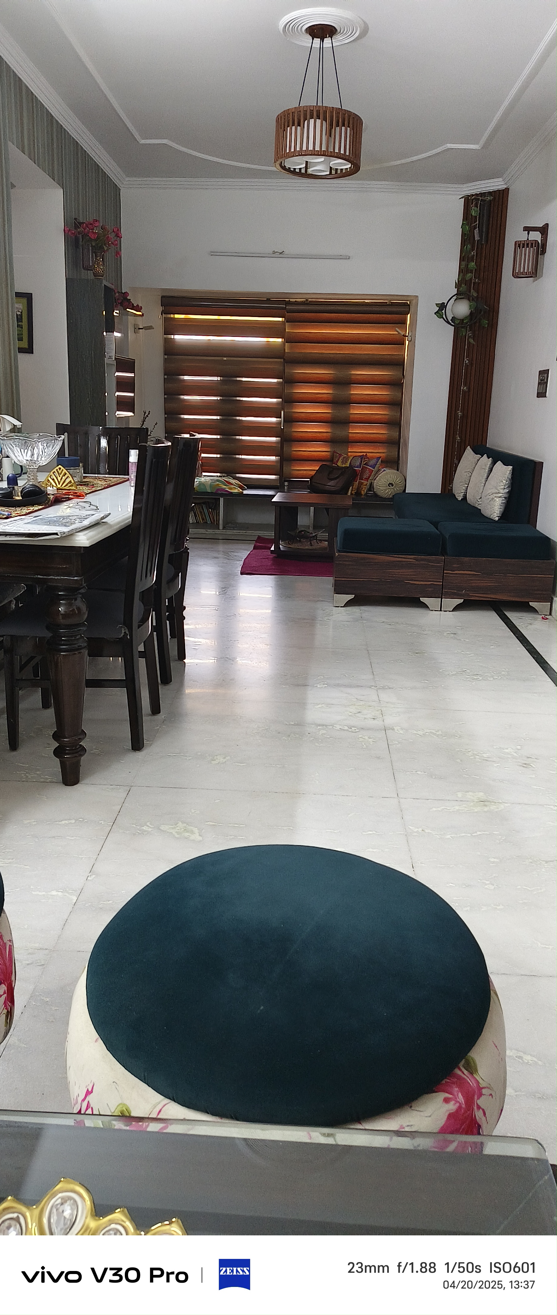 3 BHK + Servant Room Apartment For Rent in Vigyapan Lok Apartments