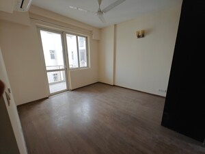 Room in 2 BHK Apartment at M3M Woodshire, Sector 107 – for Sale