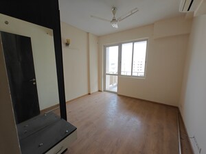 Room in 2 BHK Apartment at M3M Woodshire, Sector 107 – for Sale