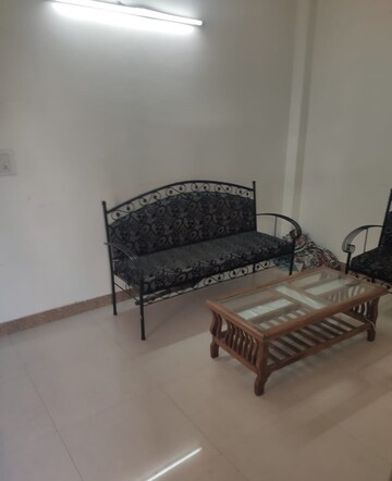 Living Room in 1 BHK Builder Floor at Sector 55 – for Rent