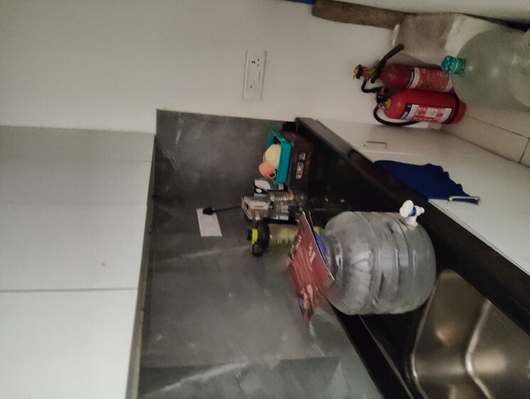 Team Area, squarefeet-centrum Commercial Office Space 450 Sq.Ft. In Wagle Industrial Estate Thane 8595328