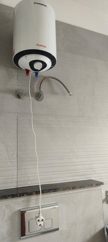 Bathroom in 1 BHK Builder Floor at Saket – for Rent
