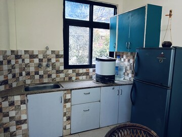 Kitchen in 1 BHK Builder Floor at Sector 55 – for Rent