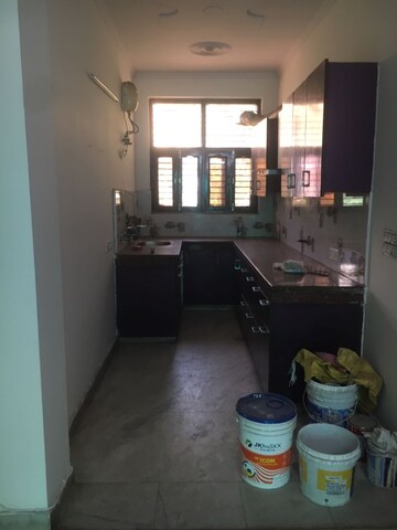 Parking in 3 BHK Builder Floor at Sector 46 – for Rent