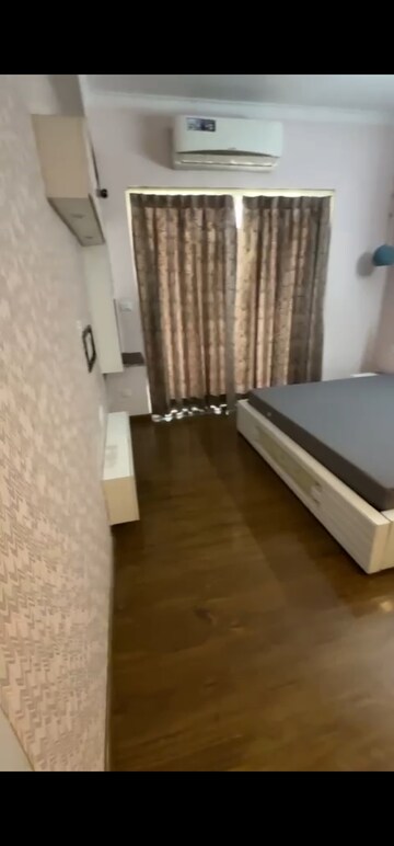 Room in 3 BHK Apartment at ATS Kocoon, Sector 109 – for Rent