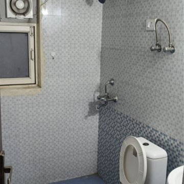 Bathroom in 2 BHK Apartment at Gardenia Golf City, Noida Central – for Rent