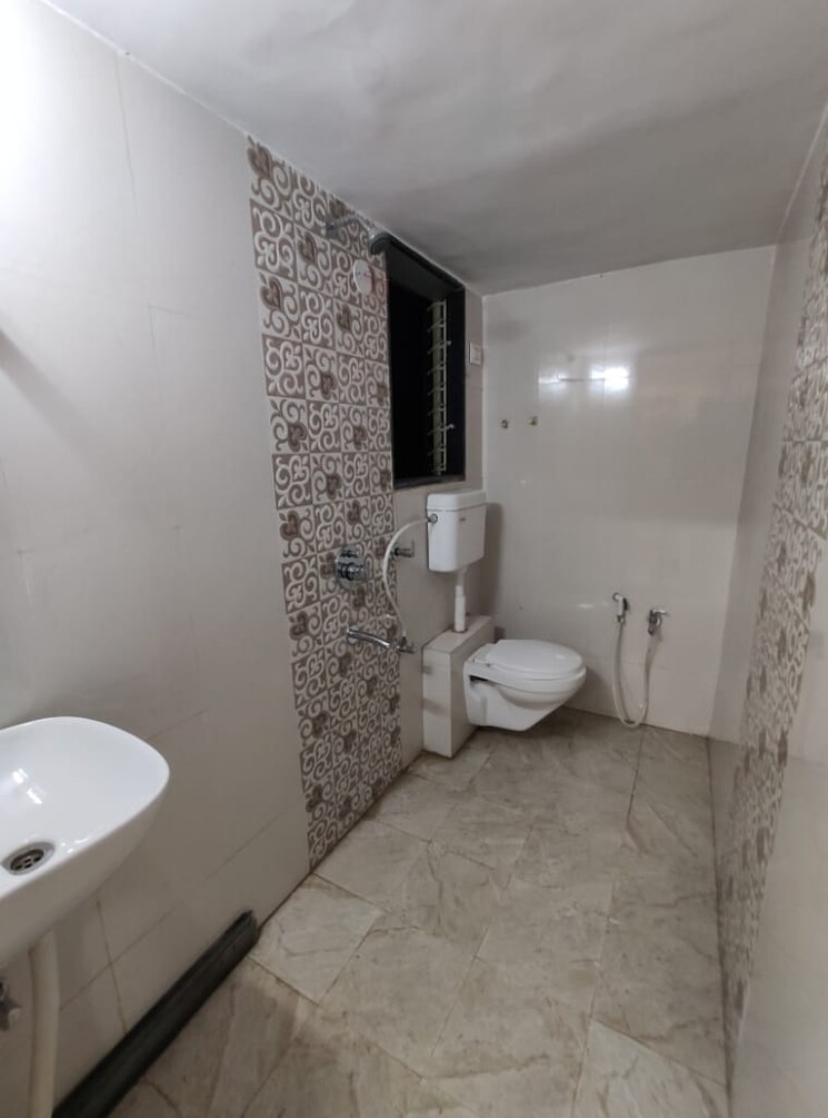 Bathroom, dev-luxuria-badlapur-east 1 Bedroom 650 Sq.Ft. Apartment In Badlapur East Thane 8595411