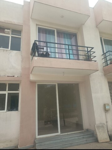 2 BHK Apartment For Sale in Wave City, Wave City