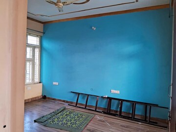 Room in 2 BHK Independent House at Ansal Sushant Golf city, Sushant Golf City – for Rent
