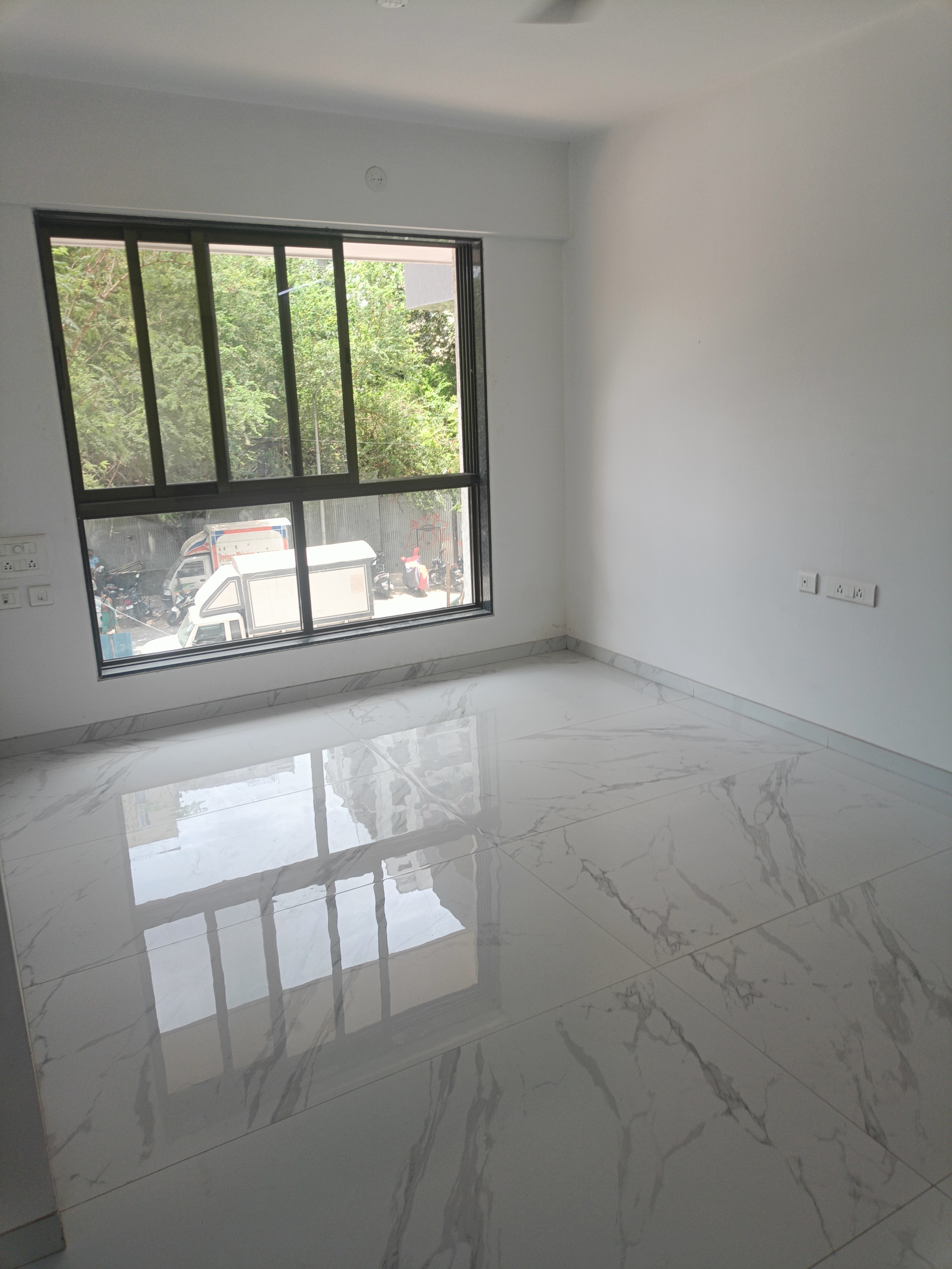 2 BHK + Extra Room Apartment For Rent in Anant Tara