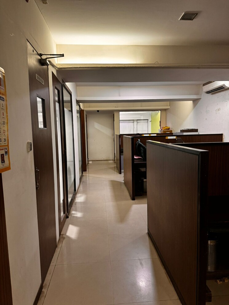 Kitchen, bodakdev Commercial Office Space 1700 Sq.Ft. In Bodakdev Ahmedabad 8595576