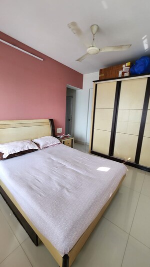 Room in 4 BHK Apartment at Vrindavan Society Borivali West, Borivali West – for Sale