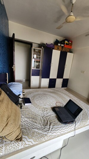 Master Bedroom in 4 BHK Apartment at Vrindavan Society Borivali West, Borivali West – for Sale