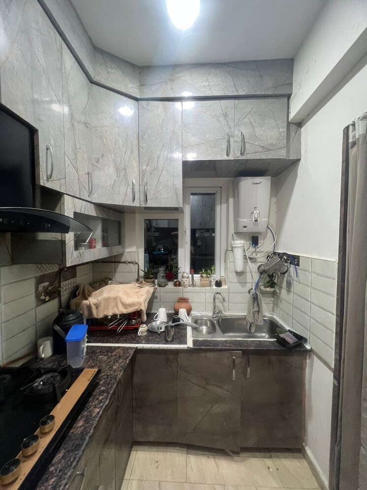 Kitchen, dreamland-the-willows 3 Bedroom 2000 Sq.Ft. Apartment In Sain Vihar Ghaziabad 8595630