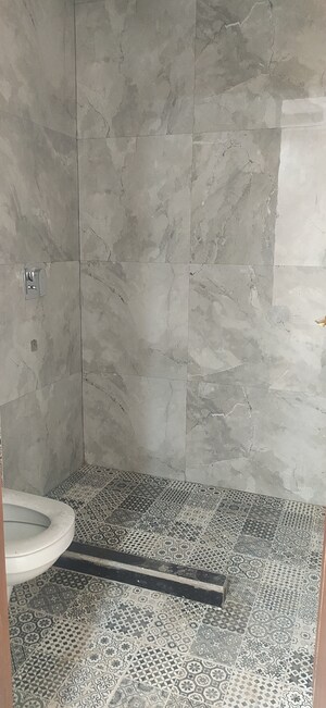 Bathroom in 3 BHK Builder Floor at BPTP District Phase 2, Sector 84 – for Sale