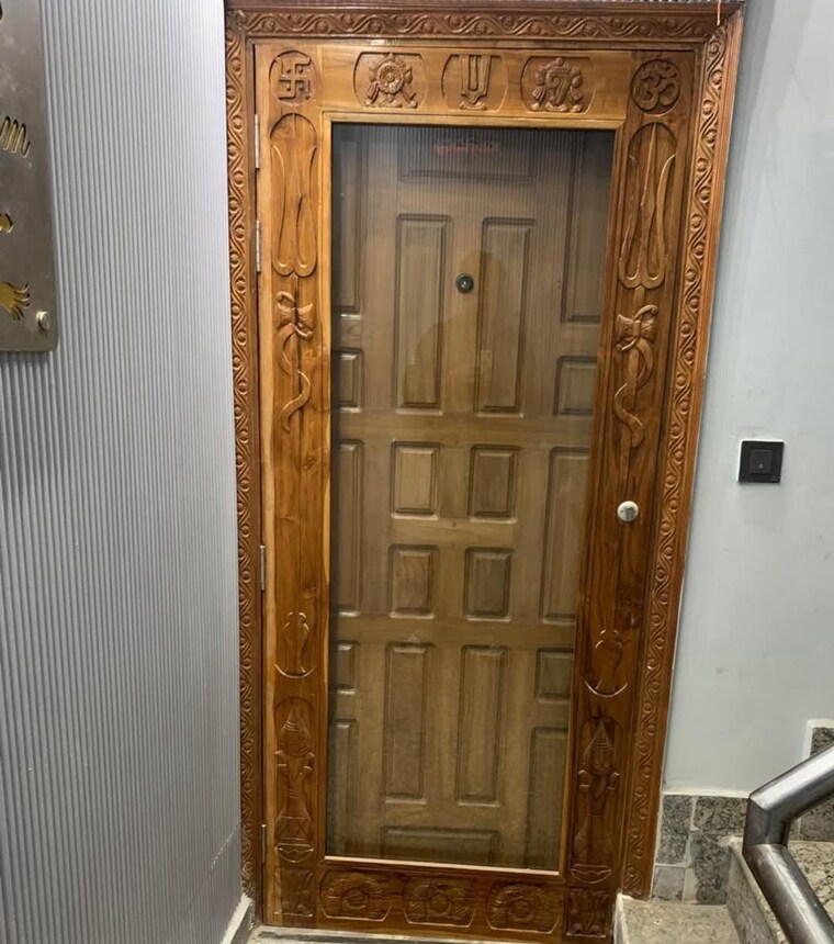 undefined, rely-home 6+ Bedroom 462 Sq.Yd. Builder Floor In Green Fields Colony Faridabad 8595659