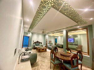 Master Bedroom in 6+ BHK Builder Floor at Rely Home, Green Fields Colony – for Sale