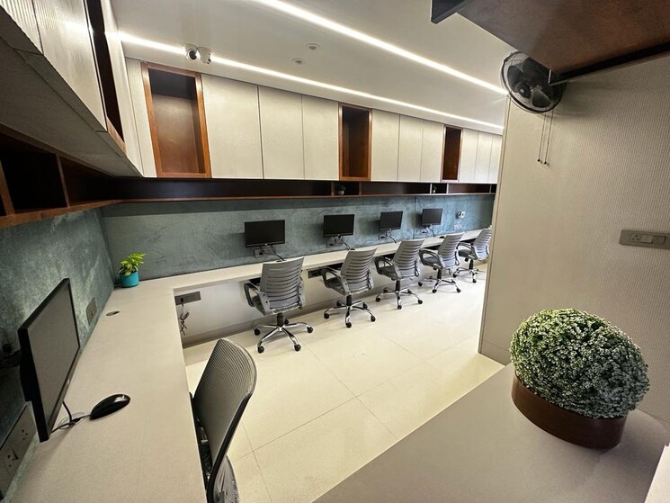 Team Area, laxmi nagar Commercial Office Space 623 Sq.Ft. In Laxmi Nagar Delhi 8595652