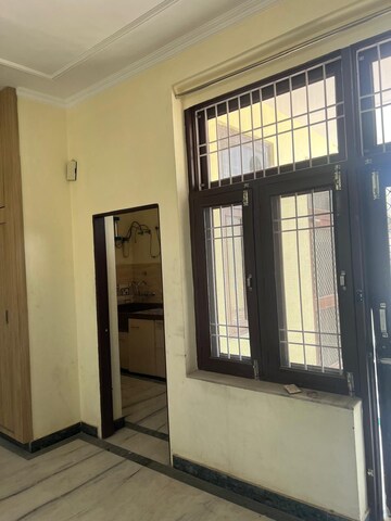 Furnished Amenities in 2 BHK Independent House at Mansarovar – for Rent