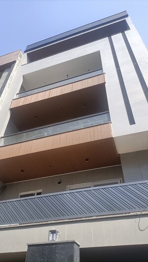 3.5 BHK Builder Floor – Exterior View View at Vikas Puri - for Sale