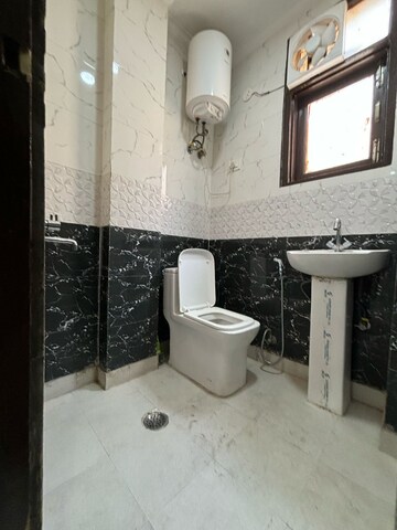 Bathroom in 2 BHK Builder Floor at Saket – for Rent