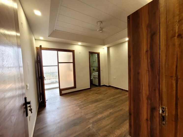 Room, sector 30 4 Bedroom 1620 Sq.Ft. Builder Floor In Sector 30 Faridabad 8595737