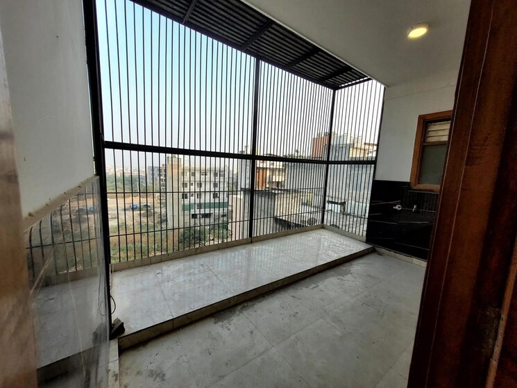 Room, sector 30 4 Bedroom 1620 Sq.Ft. Builder Floor In Sector 30 Faridabad 8595737