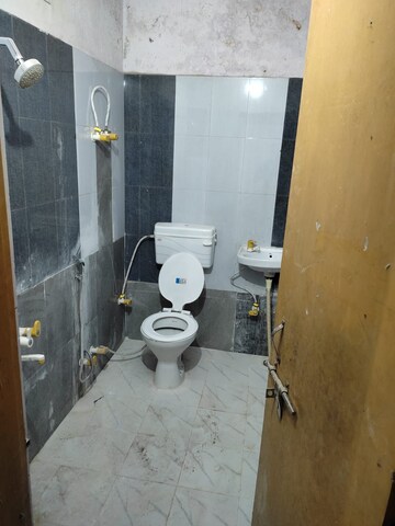 Bathroom in 2 BHK Independent House at Gomti Nagar – for Rent