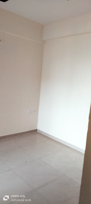 Room in 3 BHK Apartment at Windsor Paradise 2, Raj Nagar Extension – for Sale