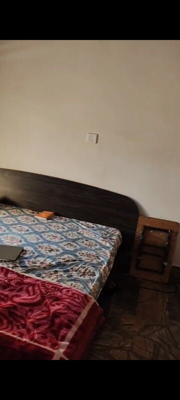 Bedroom in 2 BHK Builder Floor at Ardee City, Sector 52 – for Rent