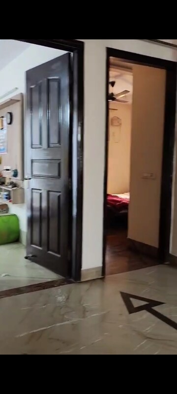Bathroom in 2 BHK Builder Floor at Ardee City, Sector 52 – for Rent