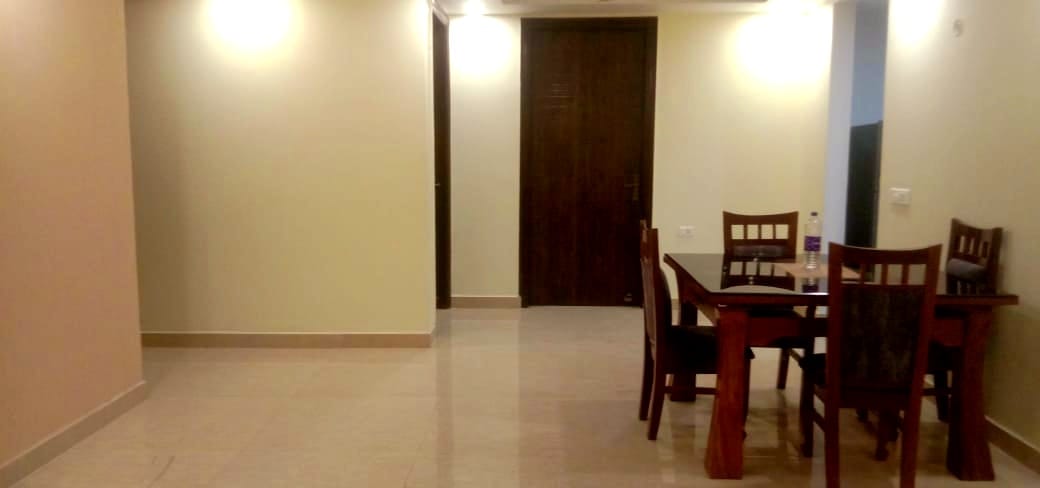 3.5 BHK + Servant Room 2350 Sq.Ft. Apartment in MI Rustle Court