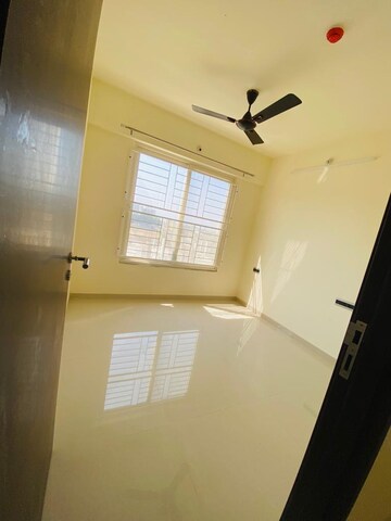 Furnished Amenities in 2 BHK Apartment at Pharande Puneville, Tathawade – for Rent