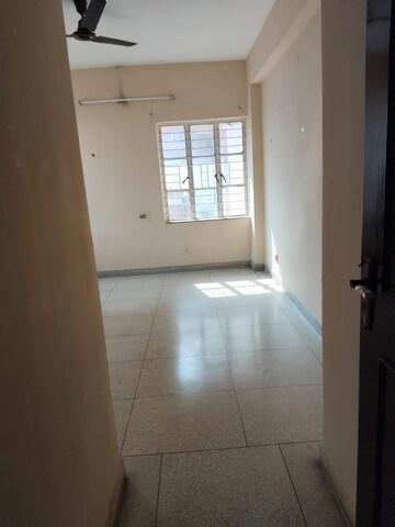 Room in 2 BHK Apartment at Lalpur – for Rent