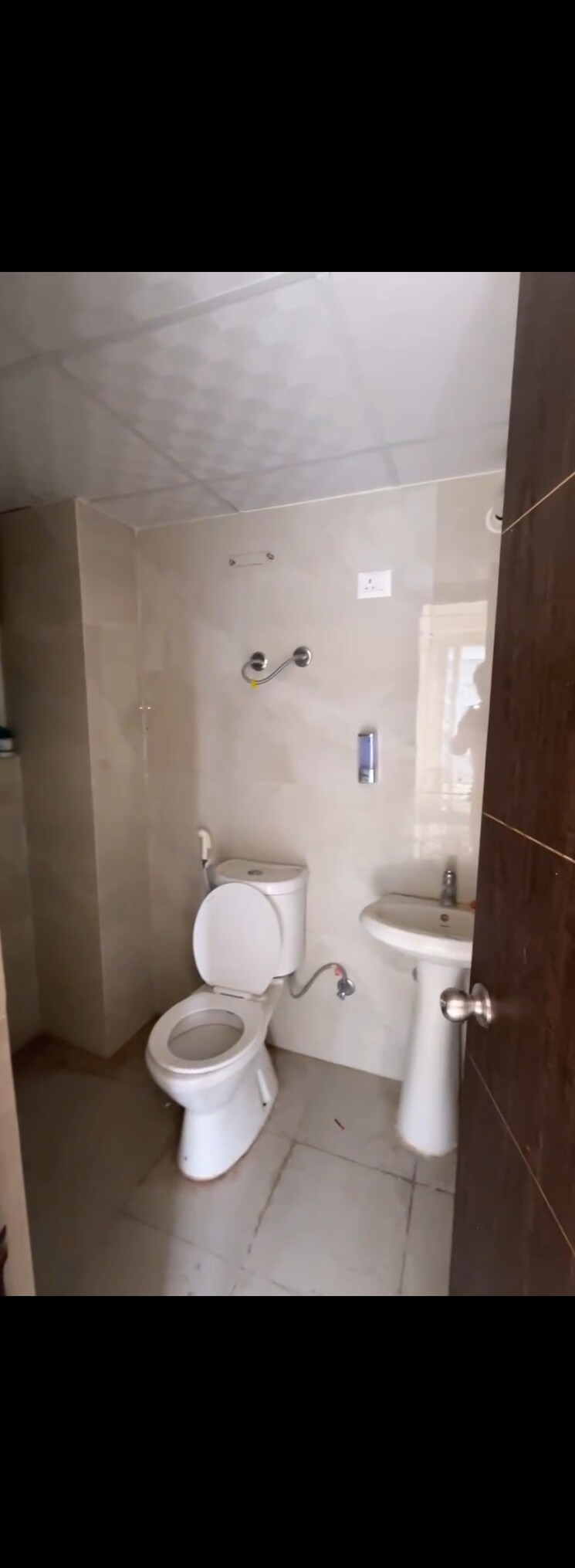 Bathroom, vasu-fortune-residency-phase-ii 3 Bedroom 1325 Sq.Ft. Apartment In Raj Nagar Extension Ghaziabad 8595941