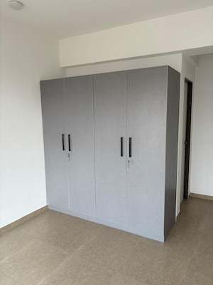 Room in 3 BHK Apartment at Kanakia Silicon Valley, Powai – for Sale