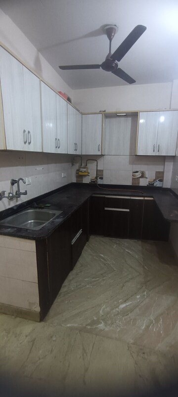 Kitchen in 2.5 BHK Builder Floor at Ashok Nagar – for Rent