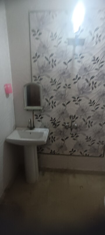 Bathroom in 2.5 BHK Builder Floor at Ashok Nagar – for Rent