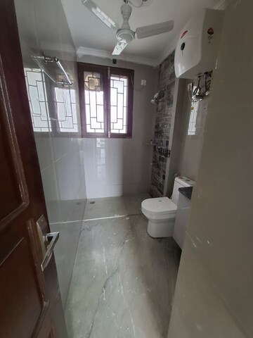 Furnished Amenities in 3 BHK Builder Floor at Kohli One Malibu Town, Sector 47 – for Rent