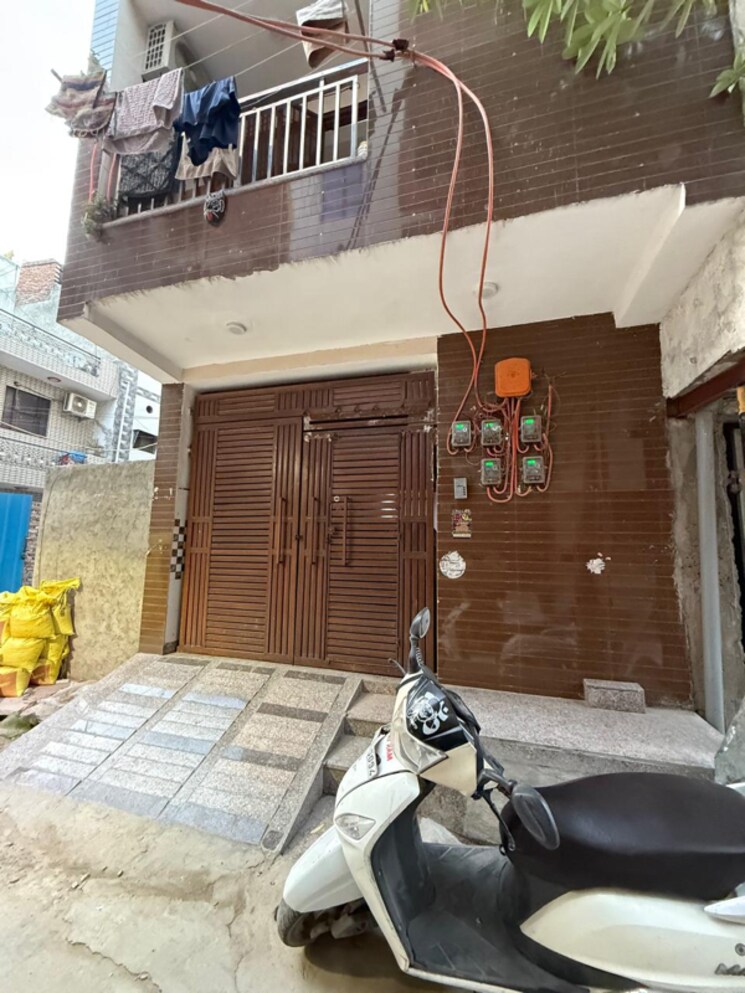 Exterior View, mohan garden 4 Bedroom 60 Sq.Yd. Independent House In Mohan Garden Delhi 8596072