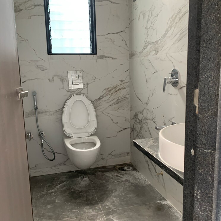 Bathroom, h-rishabraj-mangalesh 3 Bedroom 924 Sq.Ft. Apartment In Dalvi Nagar Mumbai 8596078