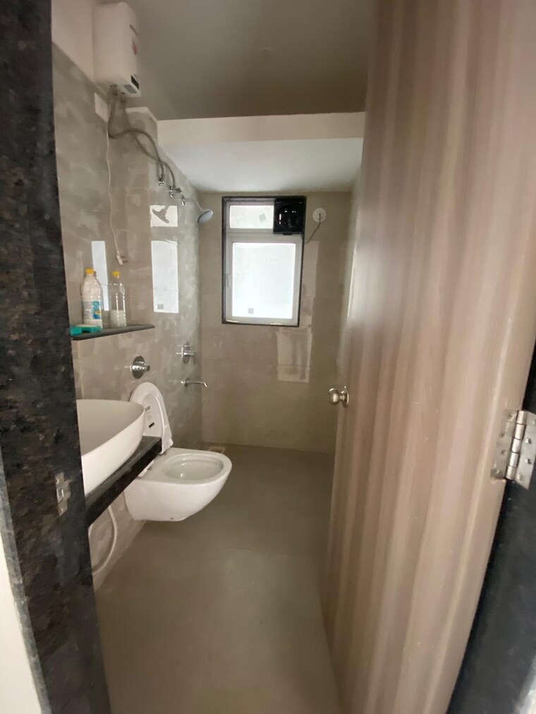 Bathroom, ashar-axis 2 Bedroom 918 Sq.Ft. Apartment In Majiwada Thane 8596115