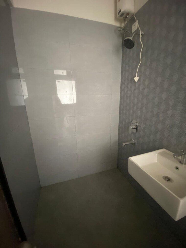 Bathroom, ashar-axis 2 Bedroom 918 Sq.Ft. Apartment In Majiwada Thane 8596115