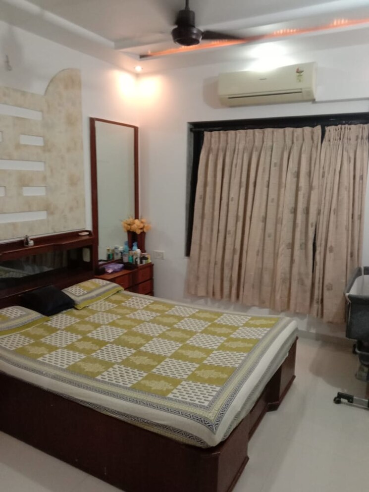 Bedroom, heena-gaurav-heights 3 Bedroom 1000 Sq.Ft. Apartment In Kandivali West Mumbai 8596219